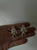 Anemone studs